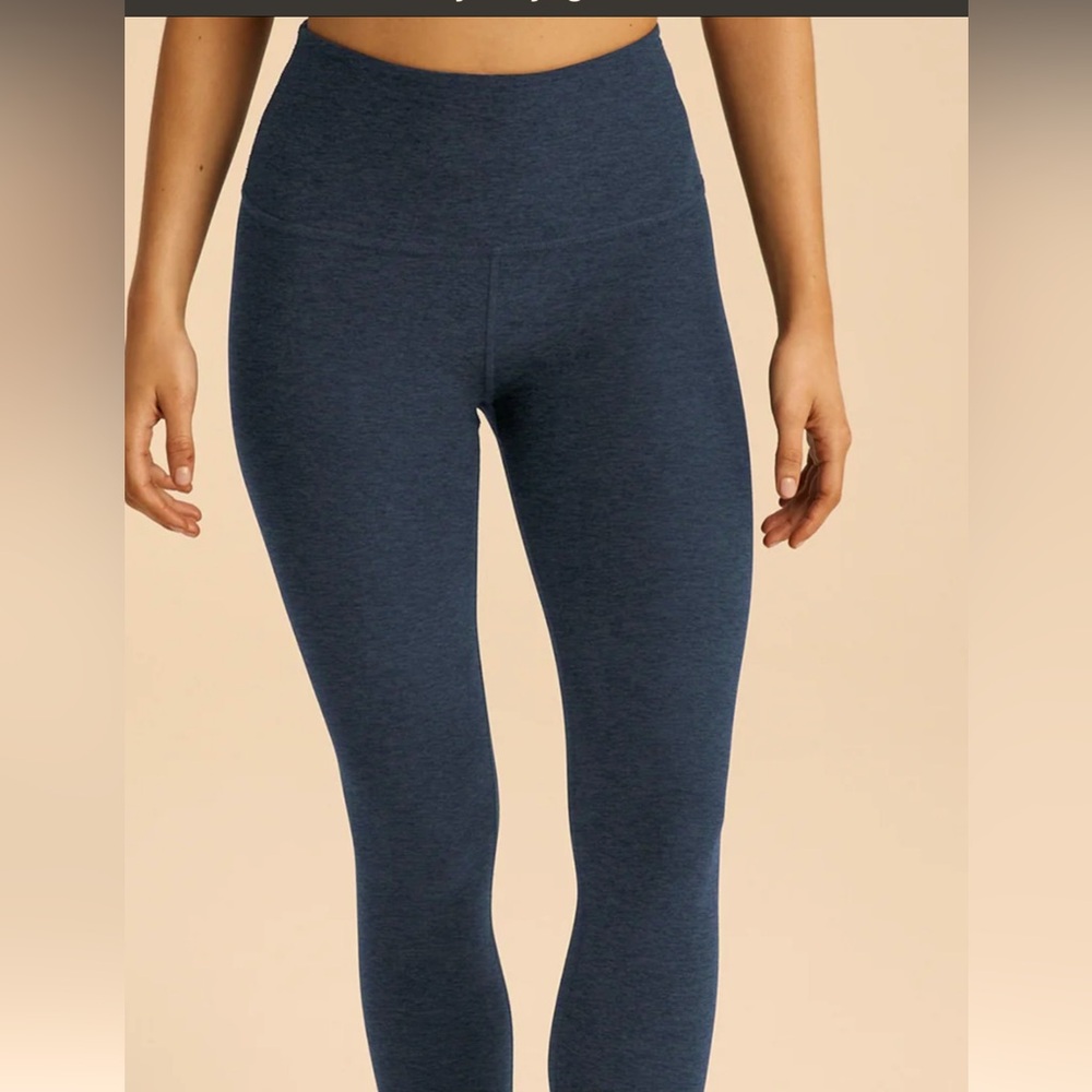 Dark navy blue Beyond Yoga leggings
